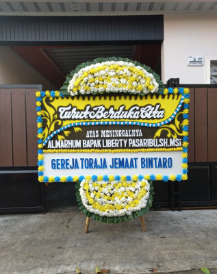 Papan Bunga Duka di Kepenuhan Hulu